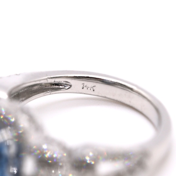 5 Carat Blue Aqua and Diamonds Ring - Picture 8 of 16